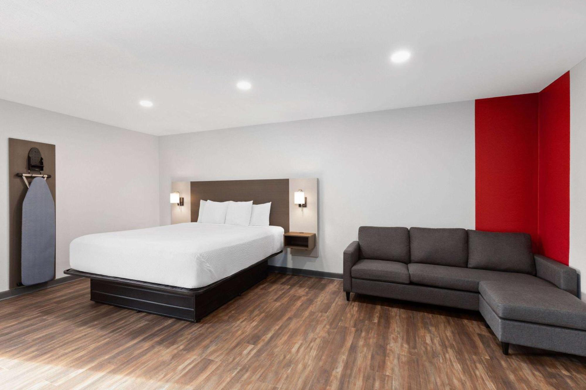 Ramada By Wyndham Bainbridge Hotel Exterior foto